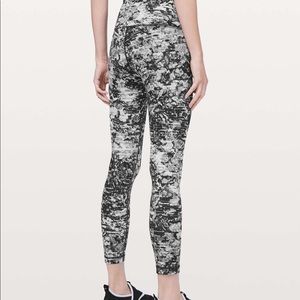 Lululemon Wunder Under High-Rise 7/8 Tight *Full-On Luxtreme 25"